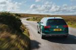 Volkswagen Passat Alltrack 2019 года (UK)